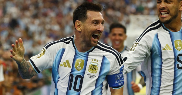 Messi đảo ngược tình thế trong cuộc đua Vua phá lưới World Cup: Bỏ xa Ronaldo, kém một người - hình ảnh - winxx88.vip