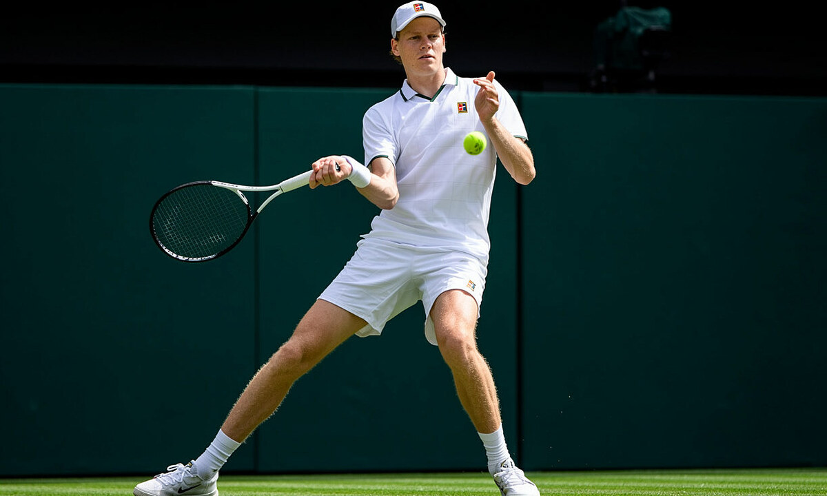 Sinner, Djokovic thoát hiểm ở vòng một Wimbledon - hình ảnh - winxx88.vip