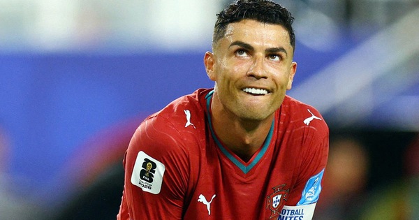 XX88 cược bóng đá: Ronaldo mờ nhạt, Bồ Đào Nha chật vật vượt vòng bảng - hình ảnh - winxx88.vip XX88 cược bóng đá: Ronaldo mờ nhạt, Bồ Đào Nha chật vật vượt vòng bảng - hình ảnh - winxx88.vip