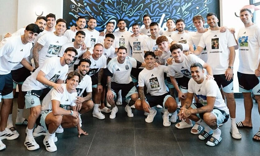 Đồng đội gây bất ngờ trong ngày sinh nhật Messi - hình ảnh - winxx88.vip Đồng đội gây bất ngờ trong ngày sinh nhật Messi - hình ảnh - winxx88.vip