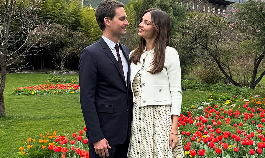 XX88 và Câu Chuyện Từ Thiện Của Miranda Kerr: Xóa Nợ Y Tế Cho Hàng Trăm Nghìn Người - hình ảnh - winxx88.vip XX88 và Câu Chuyện Từ Thiện Của Miranda Kerr: Xóa Nợ Y Tế Cho Hàng Trăm Nghìn Người - hình ảnh - winxx88.vip