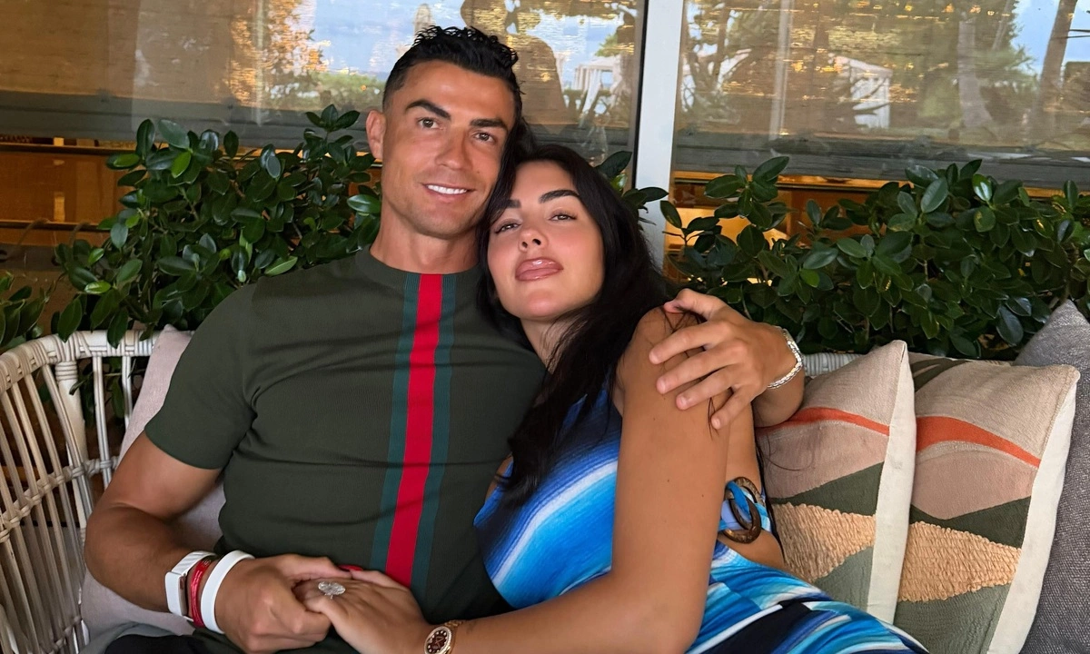 10 năm bên nhau của Ronaldo và vợ sắp cưới: Hành trình vun đắp tổ ấm từ những ngày đầu gian khó - hình ảnh - winxx88.vip