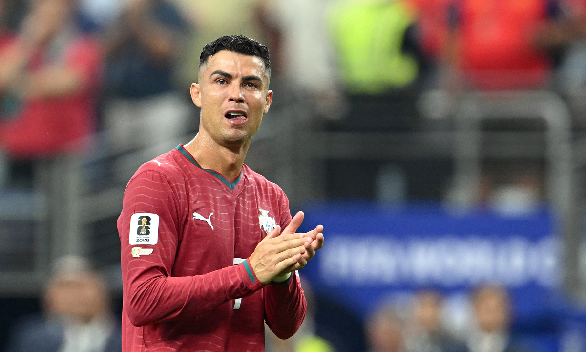 Ronaldo bật khóc chia tay World Cup 2026: Huyền thoại khép lại giấc mơ vàng - hình ảnh - winxx88.vip Ronaldo bật khóc chia tay World Cup 2026: Huyền thoại khép lại giấc mơ vàng - hình ảnh - winxx88.vip